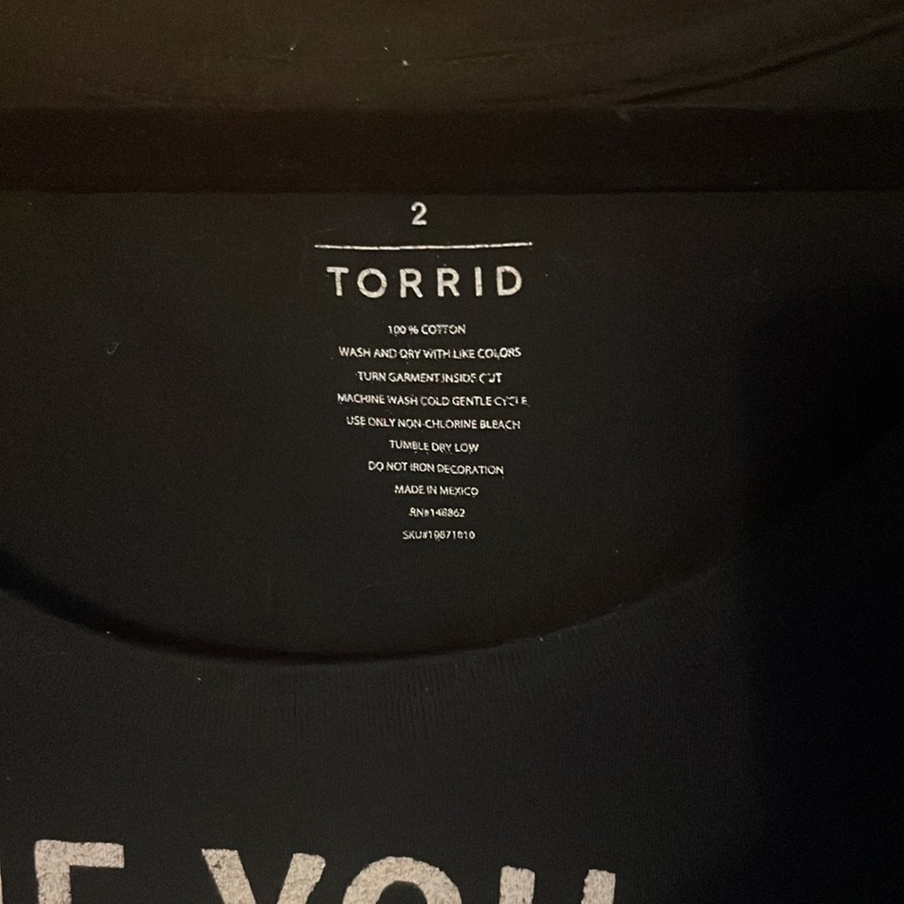 Torrid tee - Picture 2 of 2